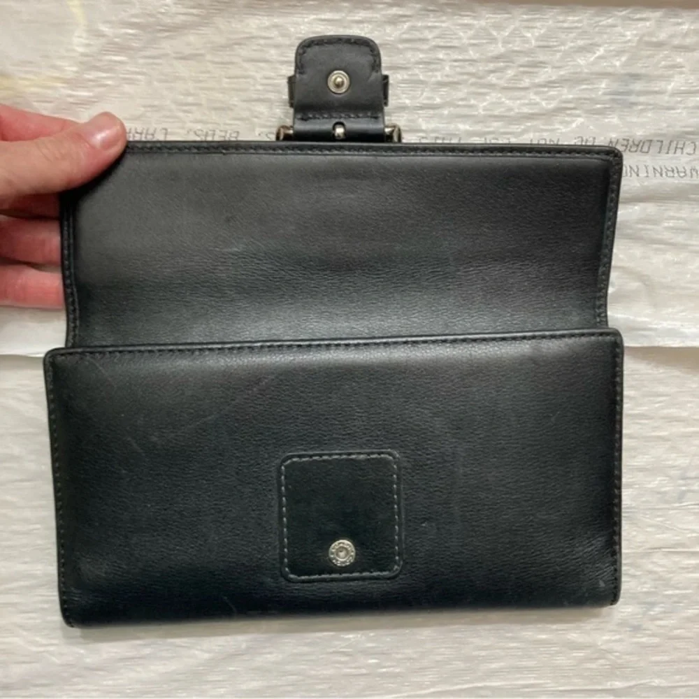 Coach black leather soho buckle wallet - Picture 8 of 8